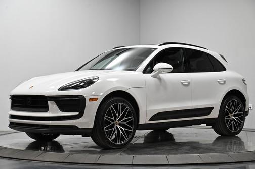 2023 Porsche Macan Base