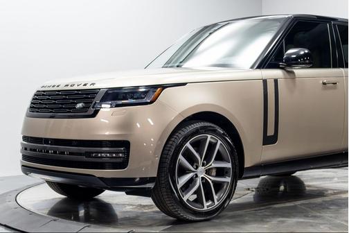 Batumi Gold Premium Metallic 2025 Land Rover Range Rover P400 SE