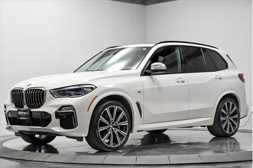 2021 BMW X5 M50i