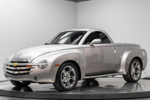 2005 Chevrolet SSR Base