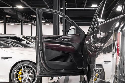 2021 Cadillac Escalade ESV Sport Platinum