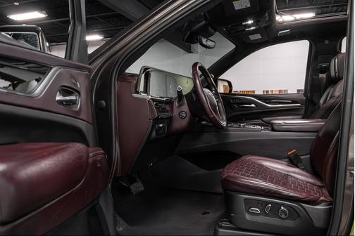 2021 Cadillac Escalade ESV Sport Platinum