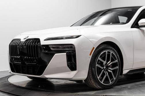 2023 BMW 760 i xDrive