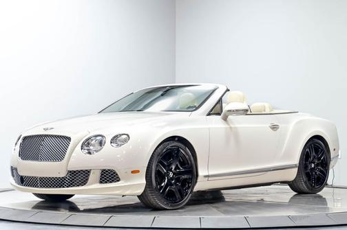 Glacier White Solid 2013 Bentley Continental GT Base