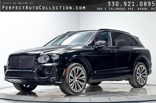 Black 2021 Bentley Bentayga V8