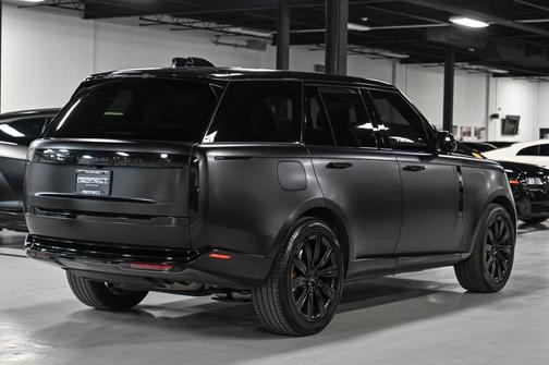 2023 Land Rover Range Rover P530 SE