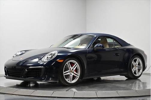 2017 Porsche 911 Carrera 4
