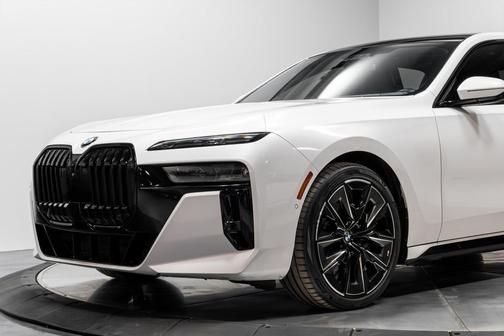 2023 BMW 760 i xDrive