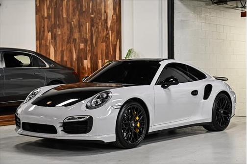 2015 Porsche 911 Turbo S