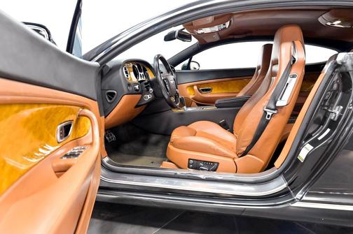 Diamond Black 2004 Bentley Continental GT Base