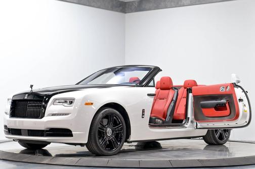 Commissioned Collection Arctic White / Jubilee Silver 2017 Rolls-Royce Dawn
