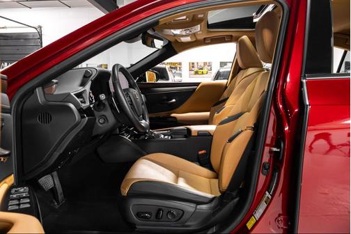 2022 Lexus ES 300h Base