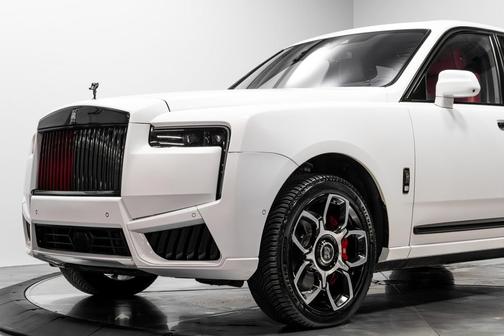 2021 Rolls-Royce Cullinan Black Badge