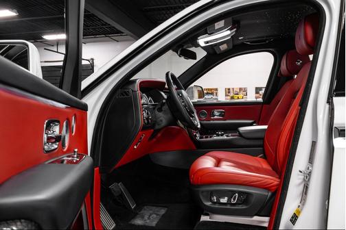 2021 Rolls-Royce Cullinan Black Badge