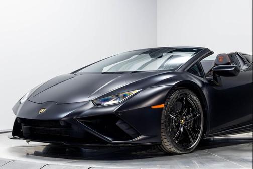 Nero Nemesis Matt Finish 2021 Lamborghini Huracan EVO Spyder