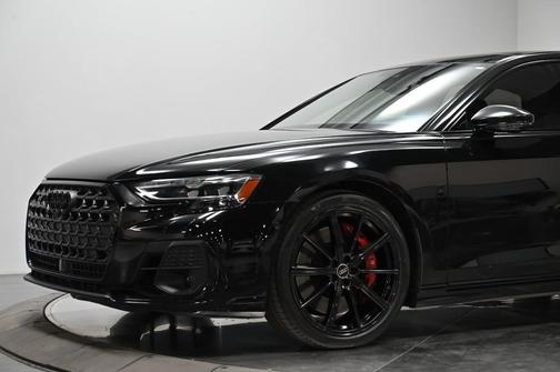2022 Audi S8 4.0T