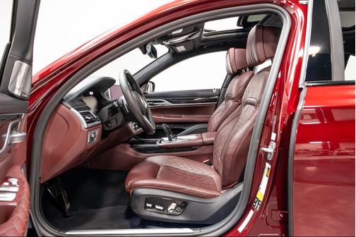 2020 BMW 750 i xDrive