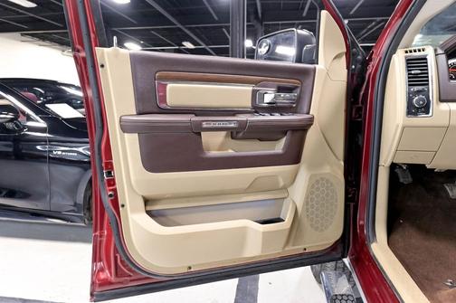 Deep Cherry Red Crystal Pearl Coat/Bright Silver Metall 2014 RAM 1500 Laramie