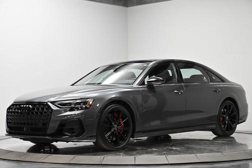 2022 Audi S8 4.0T