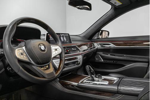 2020 BMW 750 i xDrive