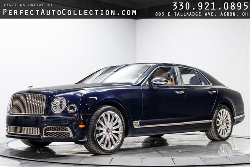 Blue 2017 Bentley Mulsanne 4D Sedan