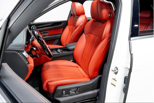 Glacier White Solid 2020 Bentley Bentayga V8