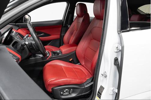 2019 Jaguar E-PACE R-Dynamic HSE