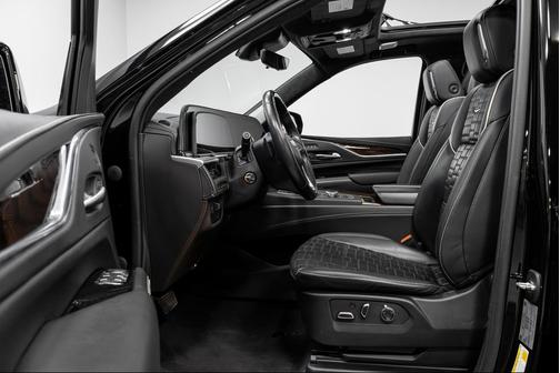 2023 Cadillac Escalade ESV Sport Platinum