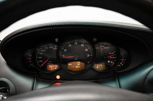 2001 Porsche 911 Carrera