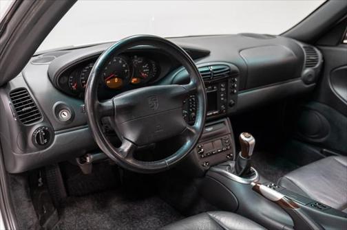 2001 Porsche 911 Carrera