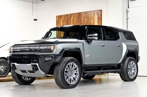 Moonshot Green Matte 2024 GMC HUMMER EV SUV 3X