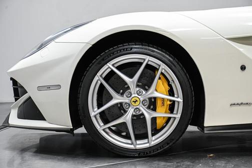 2015 Ferrari F12berlinetta Base