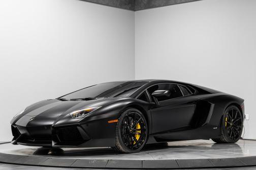 2014 Lamborghini Aventador LP700-4