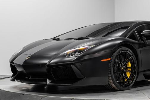 2014 Lamborghini Aventador LP700-4