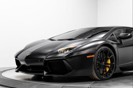 2014 Lamborghini Aventador LP700-4