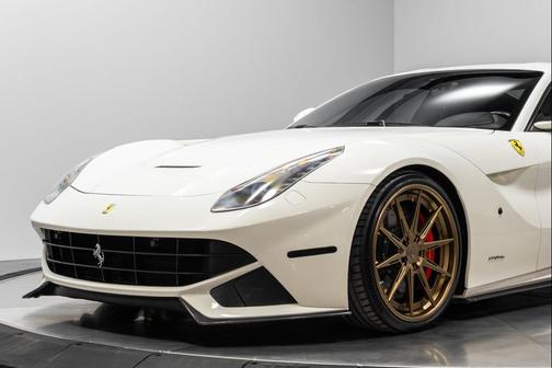 2014 Ferrari F12berlinetta Base