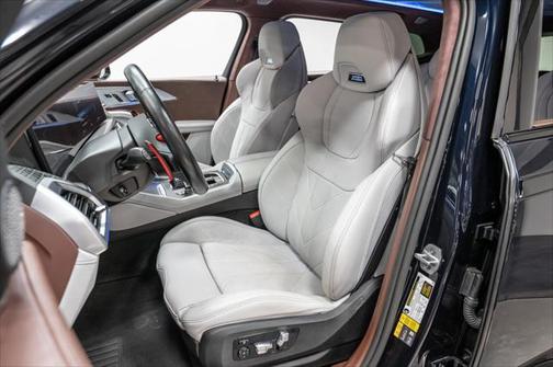 2023 BMW XM Base