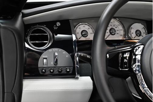 2018 Rolls-Royce Dawn 2D Convertible