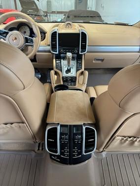 2017 Porsche Cayenne GTS