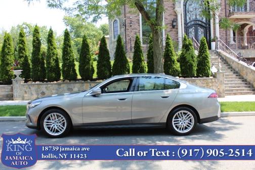 2024 BMW 530 i xDrive
