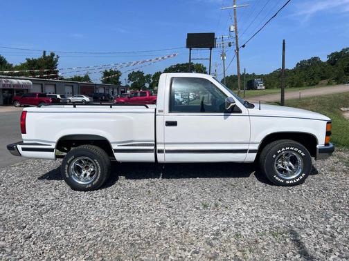 1990 Chevrolet Pickup Truck Base