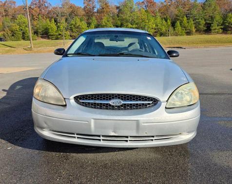 2005 Ford Taurus SE