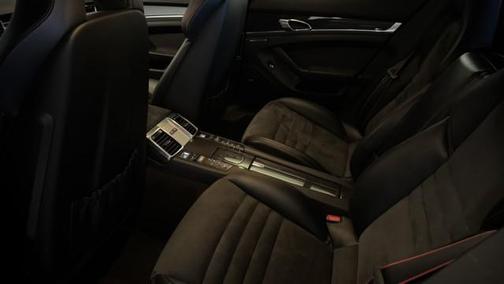 2015 Porsche Panamera GTS