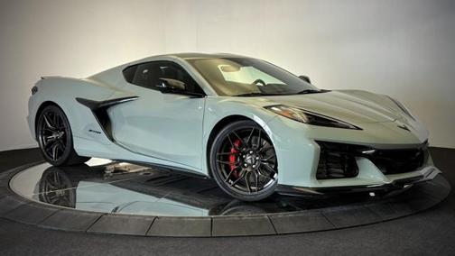 Cacti Green 2024 Chevrolet Corvette Z06