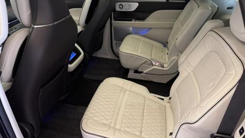 2022 Lincoln Navigator Black Label