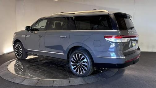 2022 Lincoln Navigator Black Label