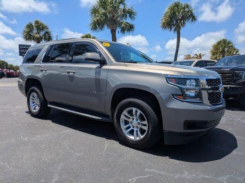 Pepperdust Metallic 2017 Chevrolet Tahoe LT