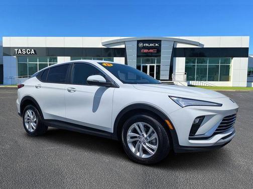Summit White 2024 Buick Envista Preferred