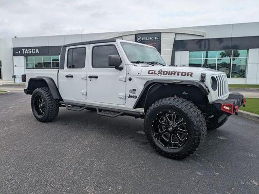 Bright White Clearcoat 2021 Jeep Gladiator Sport