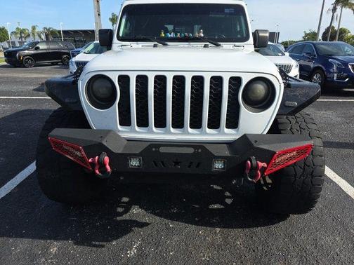 Bright White Clearcoat 2021 Jeep Gladiator Sport